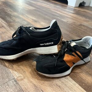New Balance kids size 7 fits women size 9